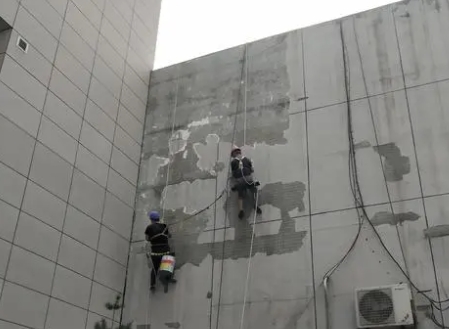 秦皇岛楼顶漏水维修公司分享下秦皇岛外墙防水的注意事项