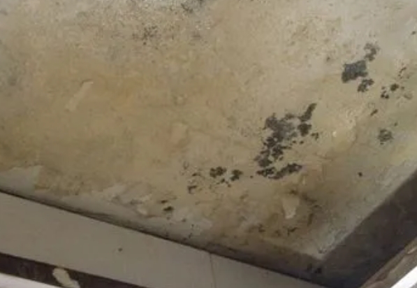 秦皇岛阳台漏水维修公司分享下秦皇岛卫生间渗水维修需要注意哪些问题。